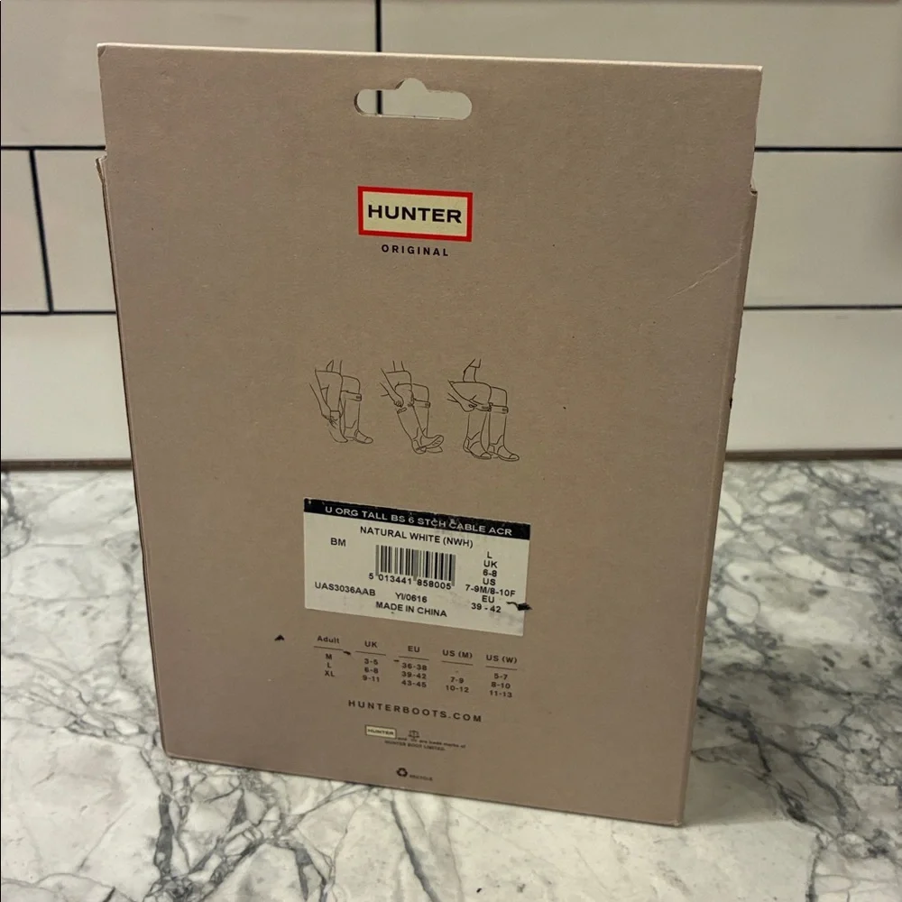 Hunter original Cream Cable-Knit Boot Socks Branded Tab szL brand new - Picture 2 of 3